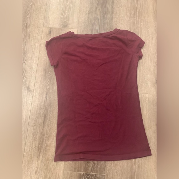 Vassar College tshirt. Size large. - Picture 2 of 9